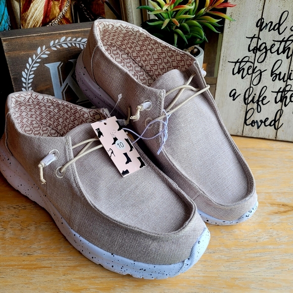 SeekAvan Slip On Shoes - Picture 3 of 9